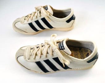 ADIDAS Vintage 1970 RARE Model Made in FRANCE Gym Sneakers Size 36