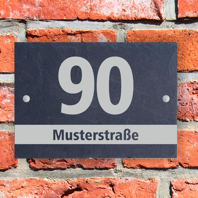 Hausnummer aus Schiefer Namensschild Haustür Hausnummernschild Hausnummer mit Straßennamen 300x200 mm Querformat 2 Abstandshalter Bild 7