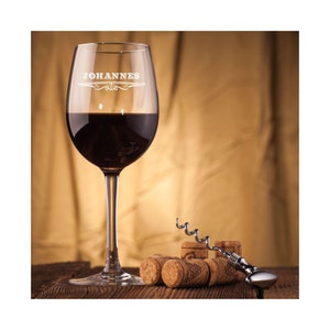 Leonardo Weinglas mit Gravur als Geburtstagsgeschenk Geschenke für Frauen Muttertagsgeschenk Rotwein Name Bild 1
