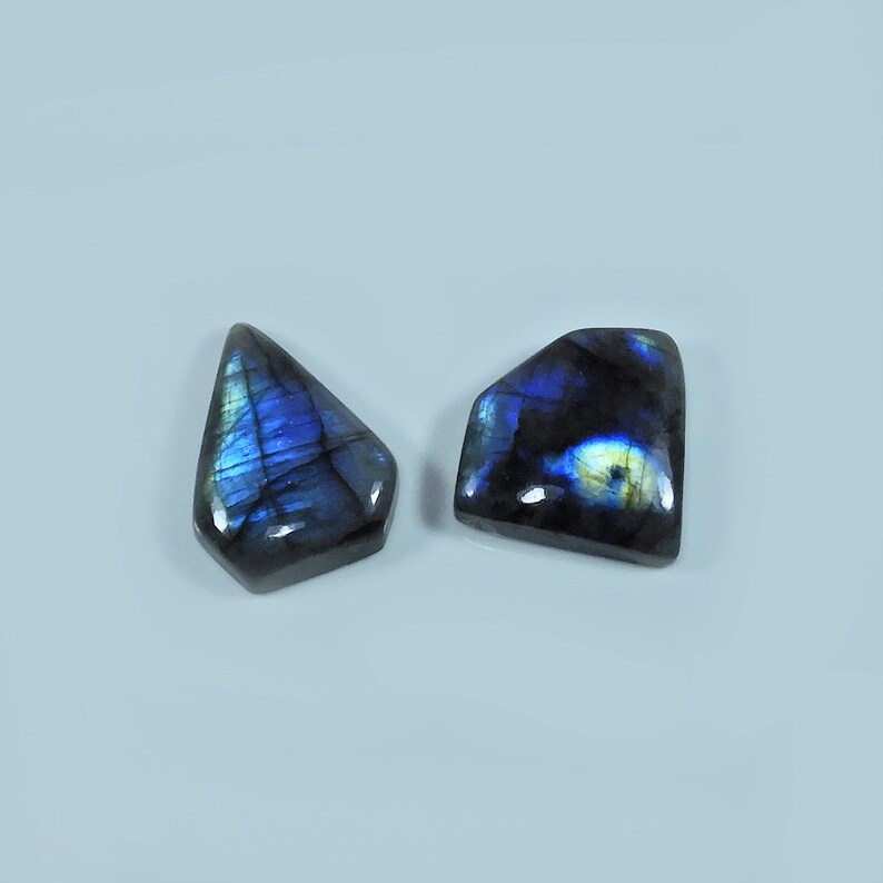 Polished Labradorite loose stone for Silver jewelry 70 Cts Natural Blue Labradorite Gemstone Wholesale Labradorite Cabochon BL-01 2 Pcs