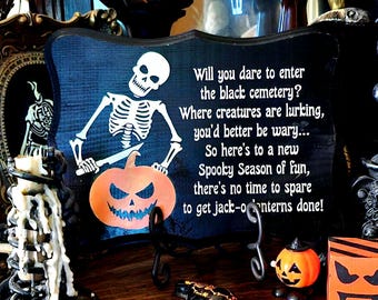Haunted Halloween decor, vintage style Halloween wall plaque