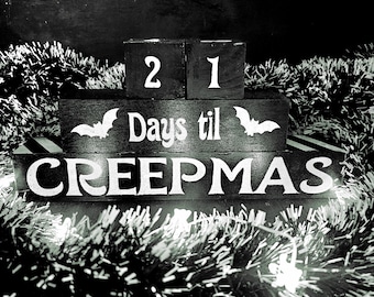 Countdown to Creepmas, Creepy Christmas decor for your shelf or mantle