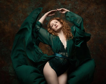 Green Boudoir dressing gown with extra long sleeves