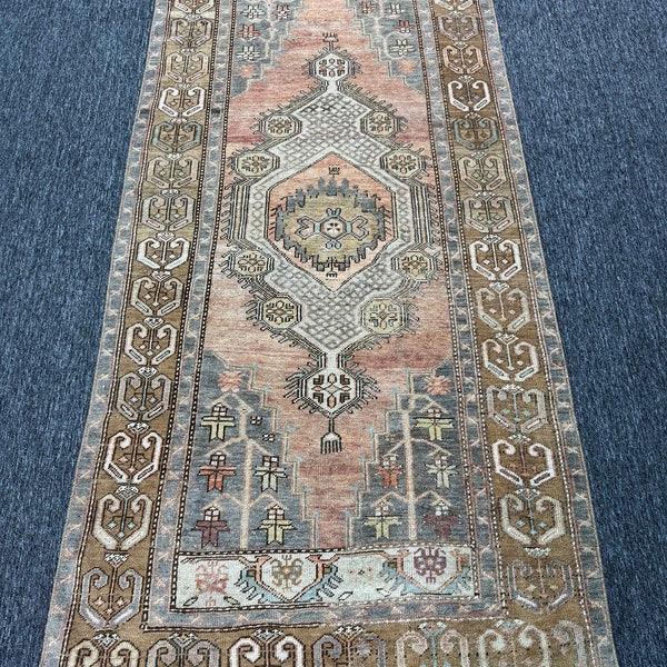 4"x8'6"feet,Turkish anatolian rug,pastel red color background,brown,gray,cream colors rug,small rug,brown color border,geometric rug, 216