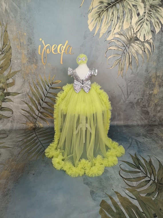 green emerald velvet dress Buy Women's Neon Green Tiered Maxi Dress with Spaghetti Straps, Ankle  Length, Flared Style at Amazon.in