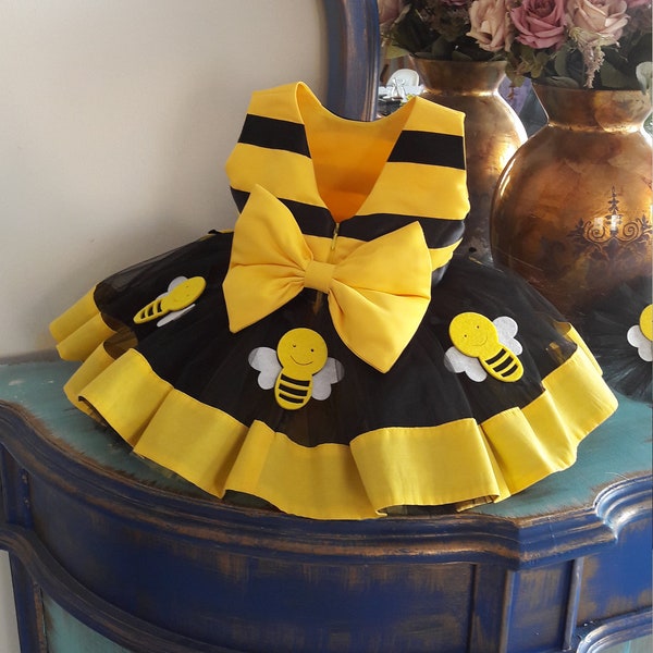 Baby Bee Dress, Bumble bee Costume, Toddler Flower girl dress, Custom Kid Couture, Black Yellow Baby Frock, Bee Felted 1st Birthday Outfit