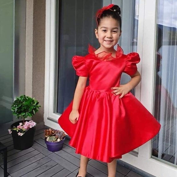 Vestiti per feste per bambina Personalizza abbigliamento per