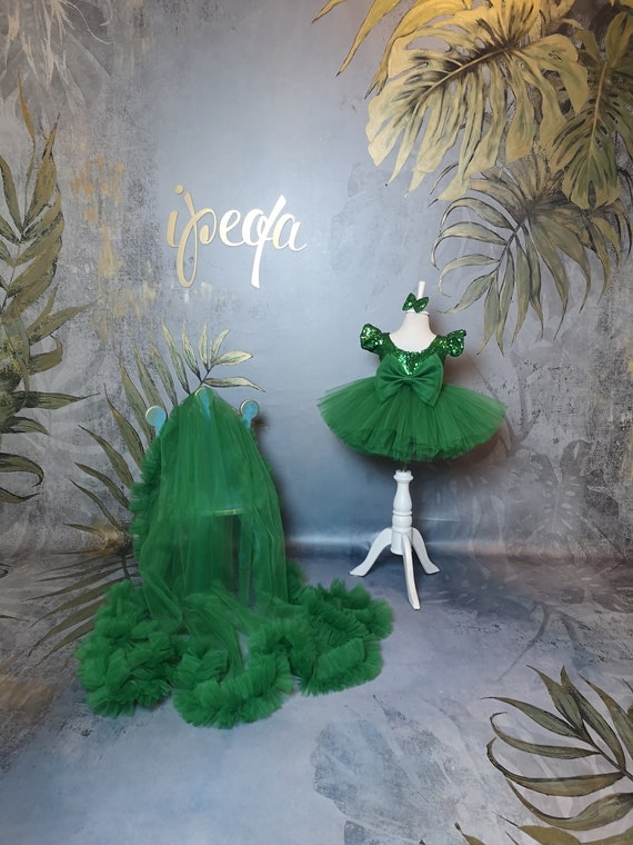green sequin christmas dress Army Green Sequin Embroidered Bodycon Dress Wedding Dresses Formal Gowns Prom Bridesmaid Mother Slim Fit Mesh Square Neck Split Sleeve Penc,XS
