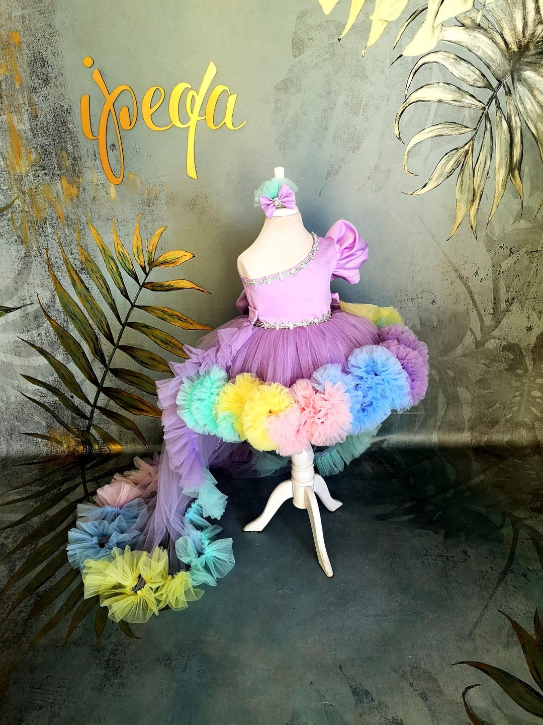 chinese dress ladies Amazon.com: Princess Dress Up for Girls 4-6, 3 4 5 6 Year Old Girl Birthday  Christmas Gifts, Rainbow Unicorn Toddler Toys for Ages 3-8, 9 PCS Mermaid  Sequin Princess Cape Clothes for main image 0