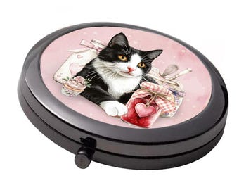 Black Cat Compact Mirror: Shabby Chic Tuxedo Cat Design