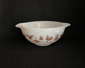 Vintage Pyrex Early American 2 1/2 Qt. Cinderella Mixing Bowl #443