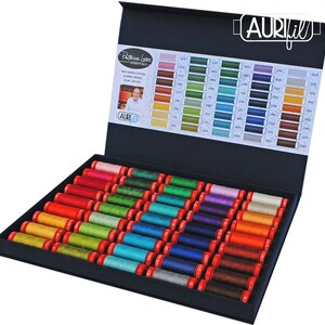 AURIfil Essentials-kollektion av Patrick Lose bomull 50wt 45 små spolar
