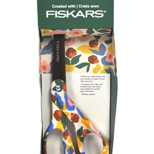 FISKARS Created with Fiskars 8 Inch Scissors Playful Posies