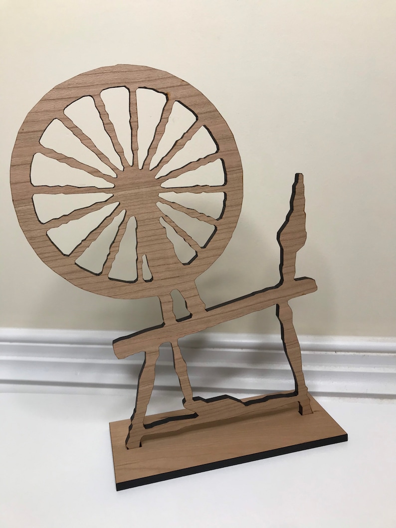 Wood Display Spindle Large Spinning Wheel 15 Sleeping Beauty