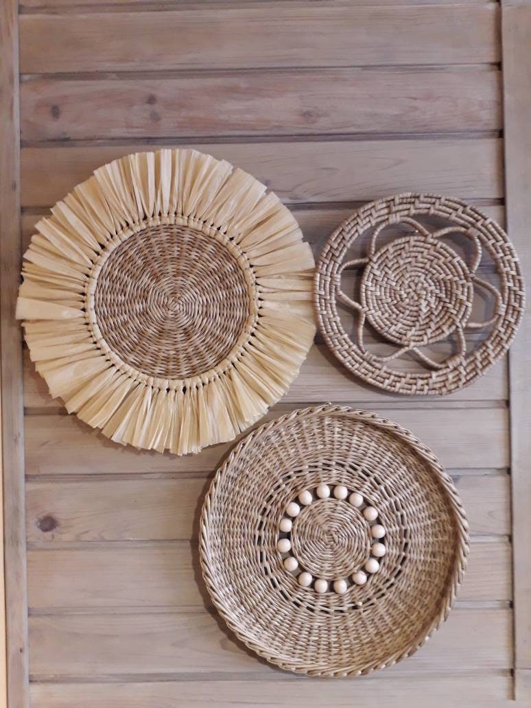JIVANER Rattan Wall Decor | Wall Baskets Decor Boho Flat Set of 3 | Hanging  Woven Wall Baskets | Rattan Round Wicker Baskets | Decorative Bohemian