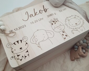 Personalisierte XL Erinnerungsbox Tiere  / Dschungel / personalisierte Erinnerungskiste Baby Holz / Taufe / Geschenk Geburt