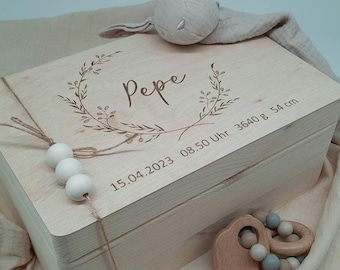 Personalized XL Keepsake Box Wreath Olive Branches Flower Wreath / Personalized Baby Keepsake Box Wood / Christening / Birth Gift
