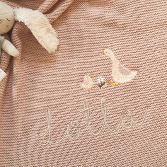 Babydecke personalisiert 6 Farben / Strickdecke / Geschenk zur Geburt / Taufe / Decke Vögelchen und kleine Gans und Vögelchen mit Namen