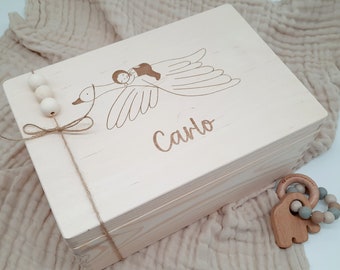 Personalisierte XL Erinnerungsbox kleine Gans / personalisierte Erinnerungskiste Baby Holz / Taufe / Geschenk Geburt