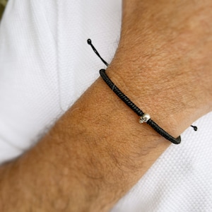 Men’s Skull Cord Bracelet – Adjustable Waterproof Minimalist Jewelry