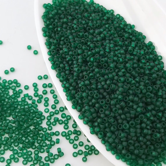10g Size 15//0 Frosted Lime Green Toho Japanese Seed Beads 1.5 mm