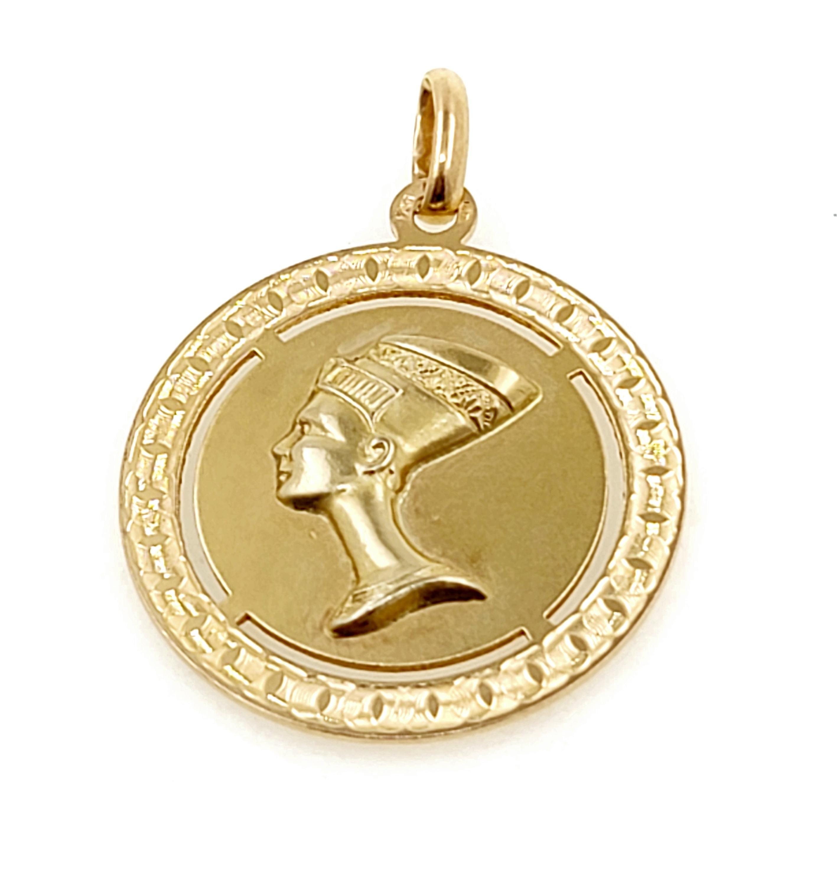 Nefertiti medallion Etsy Canada