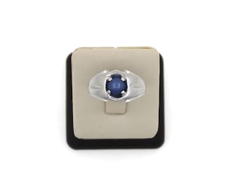 Vintage Men's 1960's Handmade 10K Solid White Gold Star Cabochon Natural Blue Sapphire Statement Ring