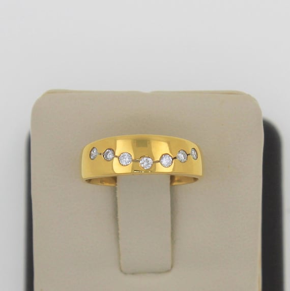 Vintage 1970s Handmade Solid 18K Yellow Gold Diam… - image 1