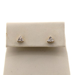 Vintage 1990s Handmade 14K Solid Yellow Gold Diamond Stud Earrings.