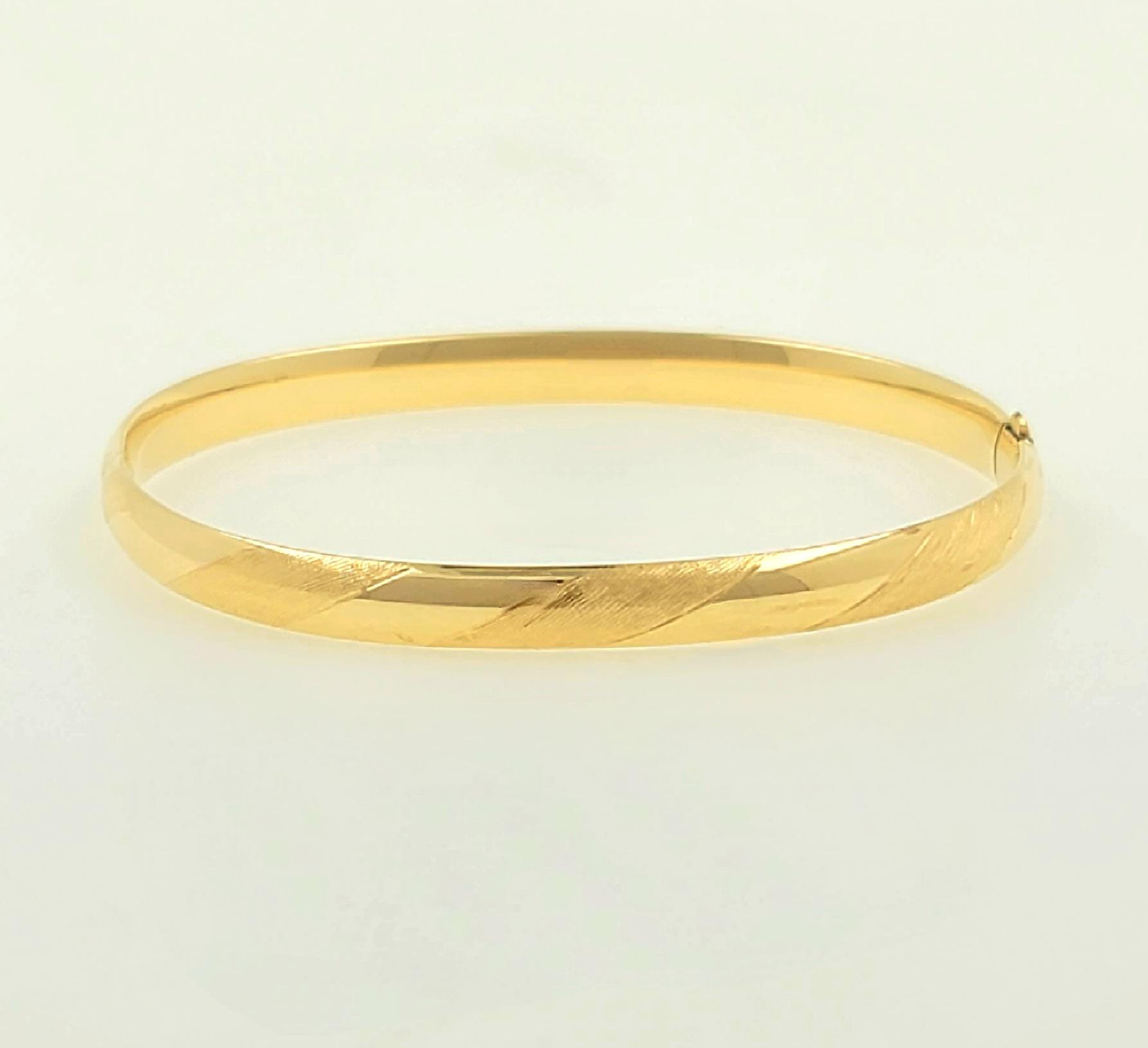 Vintage 1980s Handmade 14K Yellow Gold Striped Bangle