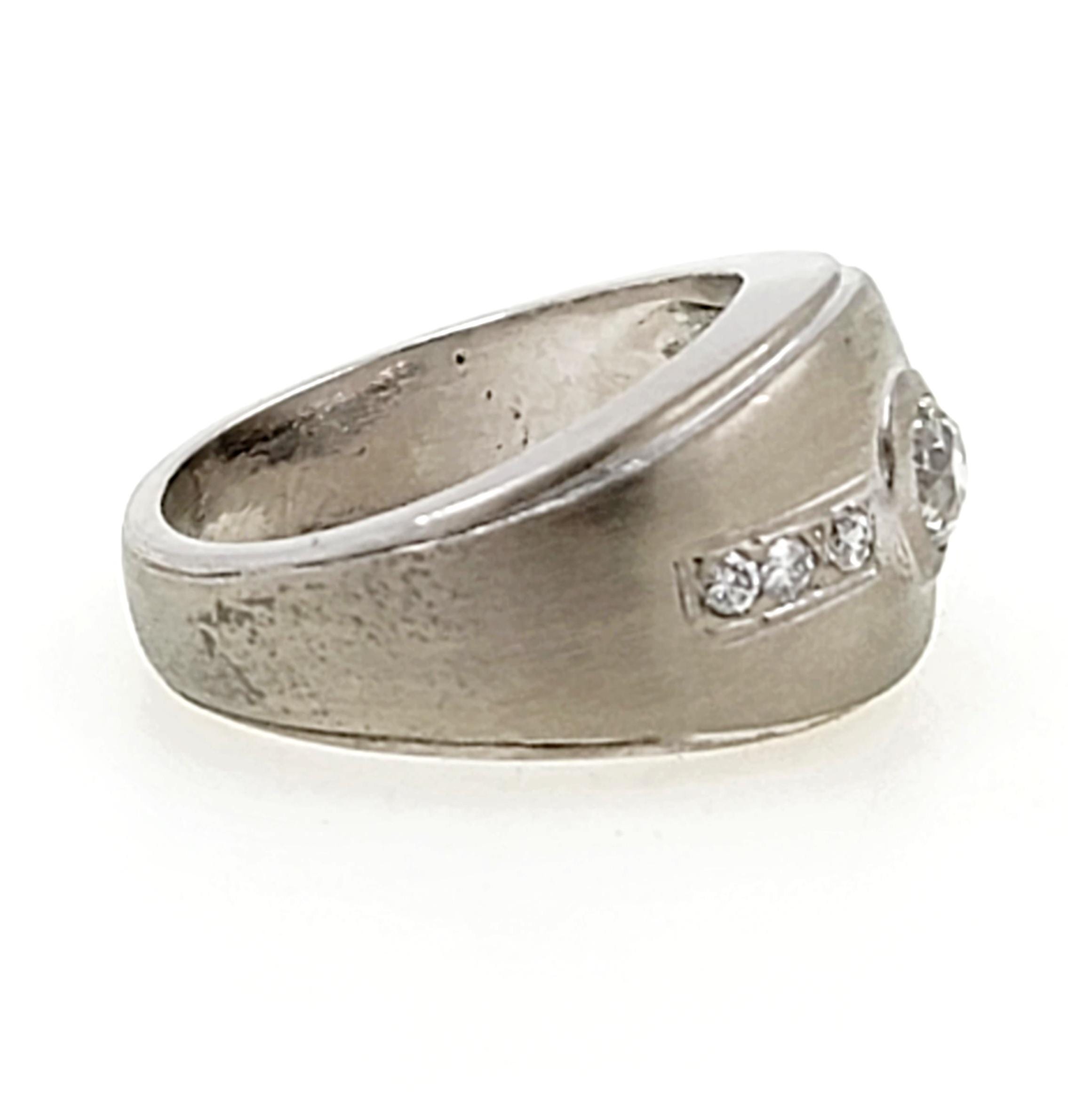 ハンドメイドヴィンテージ14Kホワイトゴールドダイヤモンドリング