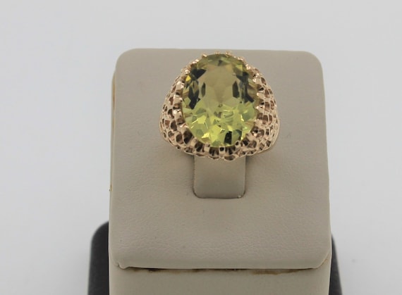 Vintage 1960s Handmade Solid 14K Yellow Gold Lime… - image 1