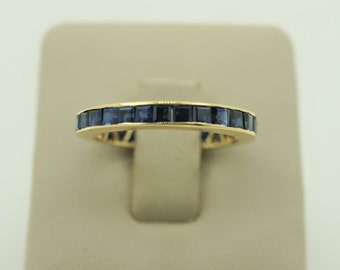 Vintage 1980s Handmade 18K Solid Yellow Gold Channel Setting Princess Cut Sapphire Ring. Eternity Band. Stackable.