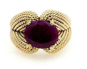 Vintage 1980s Handmade 18K Yellow Gold Oval Ruby Twisted Rope Band Cocktail Ring