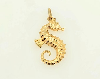 10k Yellow Gold Seahorse Pendant - 1.50 Gram Solid Gold Charm For Necklace Or Bracelet, Gift Ready - View #9