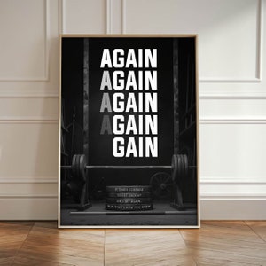 Puede incluir: Un p&oacute;ster motivacional en blanco y negro con las palabras "AGAIN AGAIN AGAIN AGAIN GAIN" y la cita "Se necesita coraje para levantarse y volver a intentarlo, pero as&iacute; es como se crece".