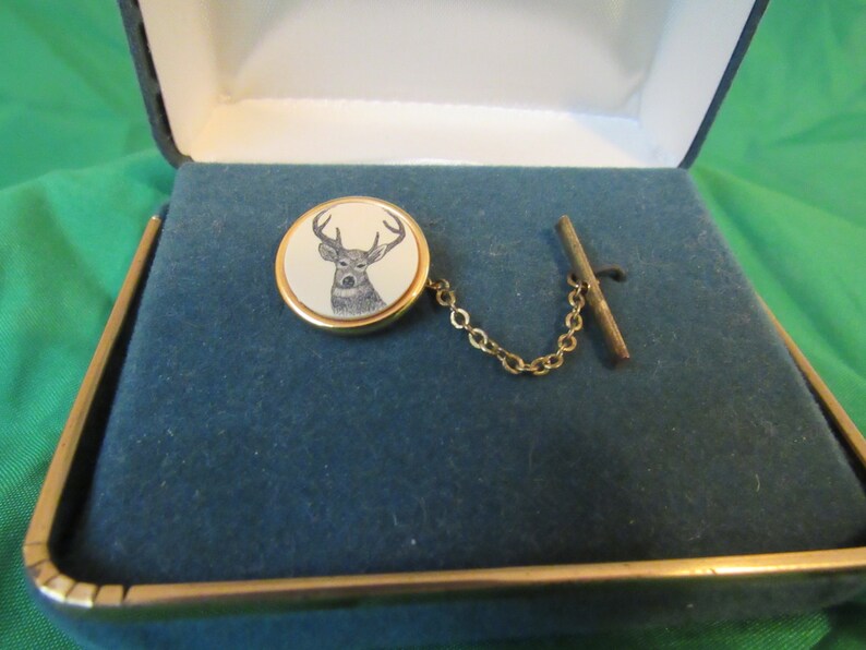 Barlow Scrimshaw Buck Deer Tie Tack