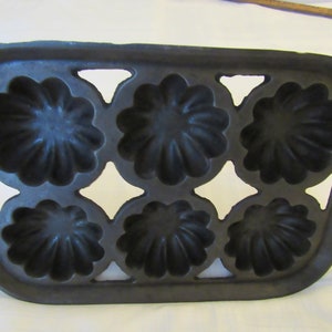 Unbranded muffin pan. I can't wait to bake in it! : r/castiron