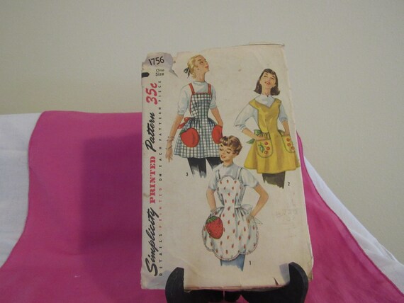 Vintage Simplicity Apron Pattern - image 3