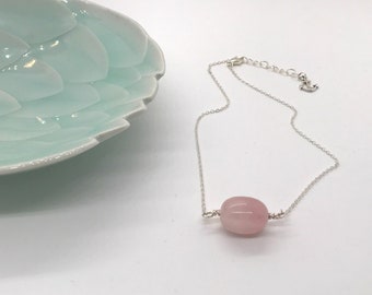 Collier de quartz, collier de perles, bijoux de déclaration en quartz rose, collier de style choker, collier en cristal plaqué argent, cadeau de fête des mères