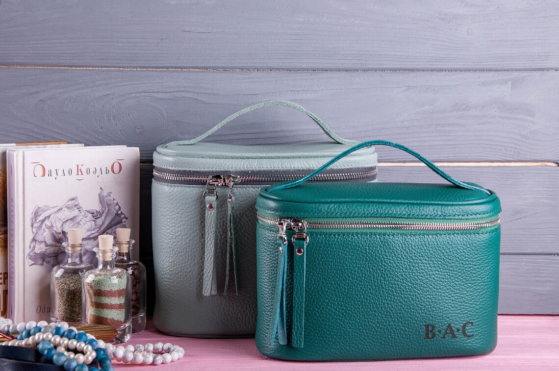 Train casePersonalized makeup bagBridesmaid giftJewelry Etsy