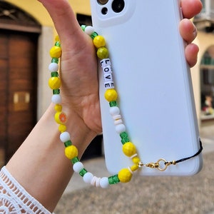 Elegante correa de teléfono hecha a mano / Cadena de teléfono amarilla Y2K / Encanto de teléfono Citrus / Encanto de teléfono de amor / Correa de teléfono blanca / Cadena de caja de teléfono
