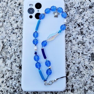 Phone hanger with freshwater pearl Phone charm with turtle pendant Phone strap with fish Blue phone case chain Beaded phone string zdjęcie 1
