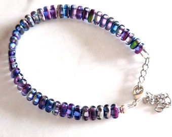 Iridescent beaded bracelet with silver closure | Bracelet Space Crystals | Trendy women's bracelet | Tiny bracelet with crystals | Gift idea