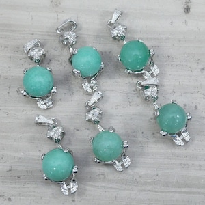 Green Aventurine Skeleton Pendant With Sphere (Ball) 20x42mm
