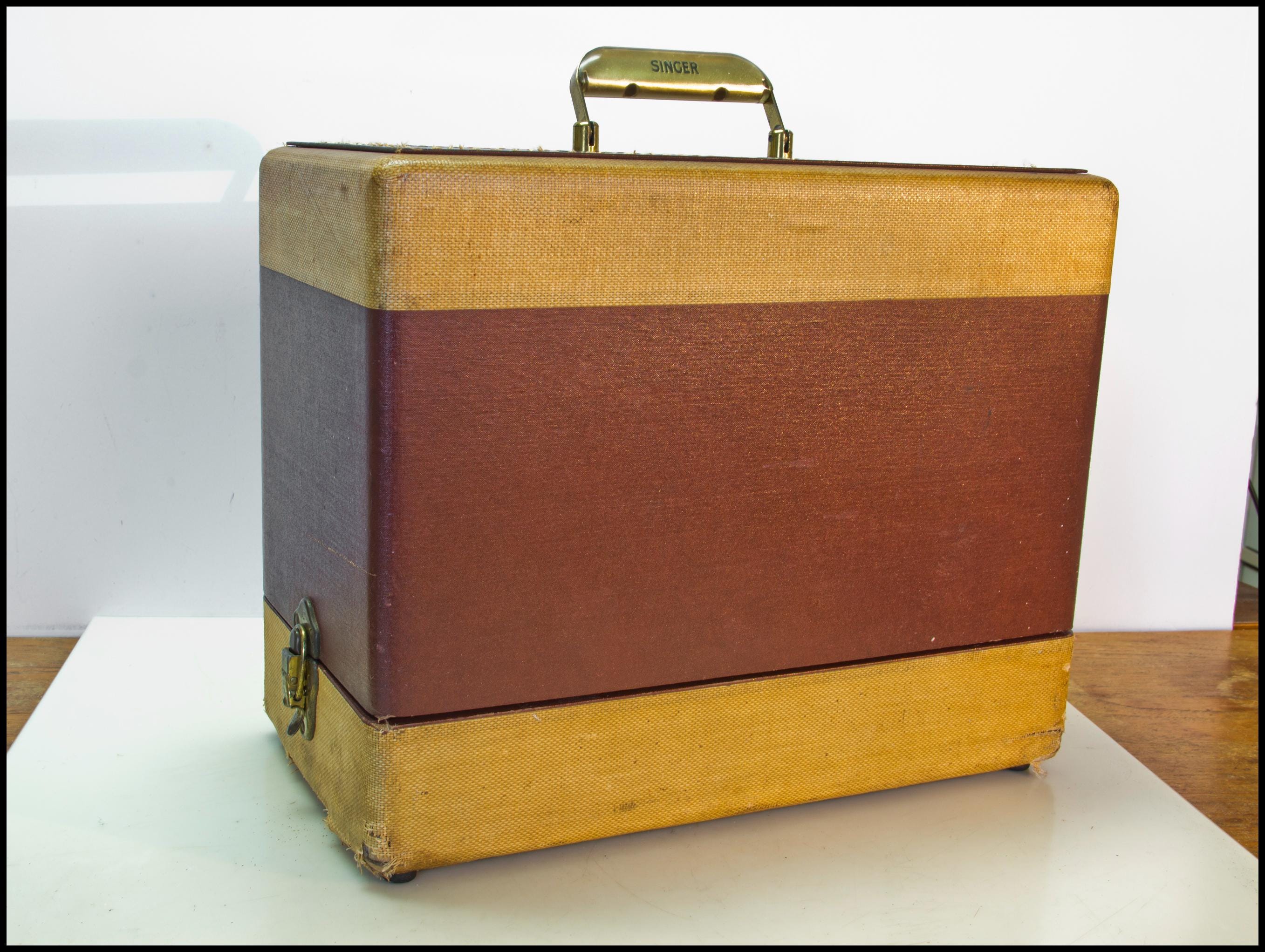 Vintage Singer-99 Portable Sewing Machine 1950s in Working