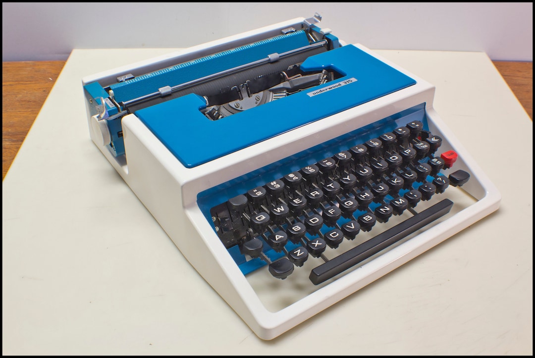 Olivetti 315 タイプライター ビンテージ il_1080xN.3996126776_g3v3.jpg