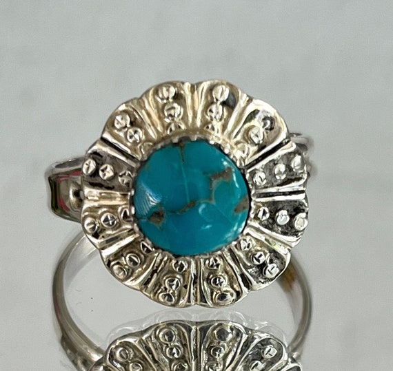 SouthWest Sterling Silver Flower Concho Ring with… - image 2