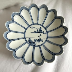 Vintage HP Japanese Blue and White Chrysanthemum Form Porcelain Bowl Scalloped & Footed 7.1&quot;