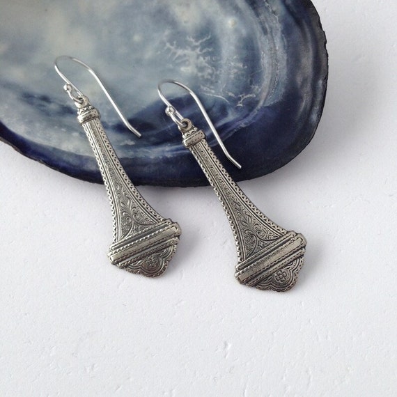 Vintage bohemian finely detailed pewter drop earr… - image 2